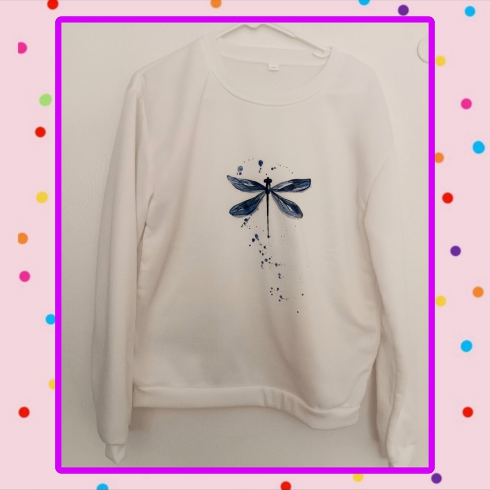 Dragonfly Sweatshirt - Picture 2 of 2